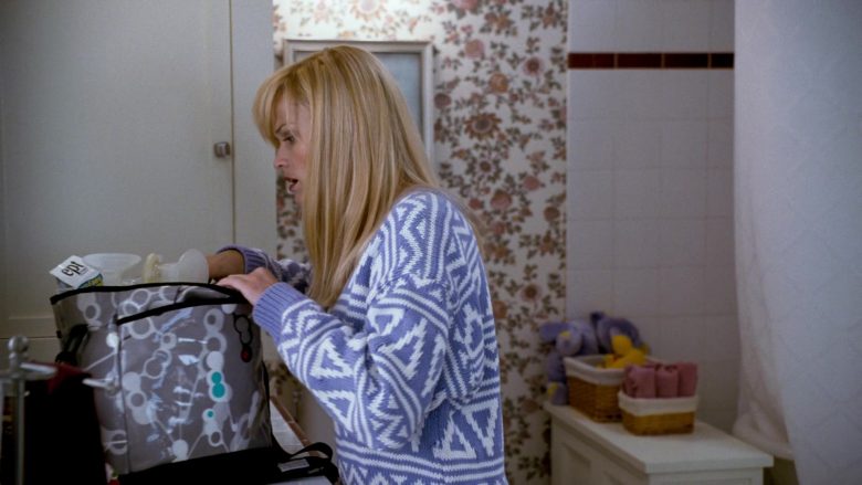 EPT Pregnancy Test in Four Christmases (1)