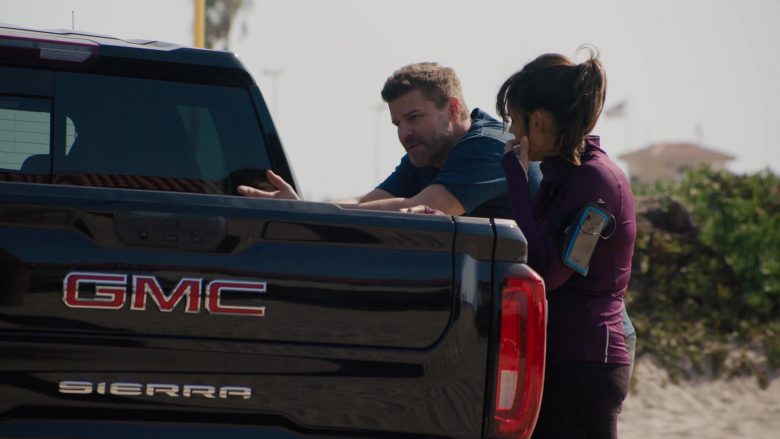 GMC Sierra Pickup Truck in SEAL Team Season 3 Episode 9 (2)