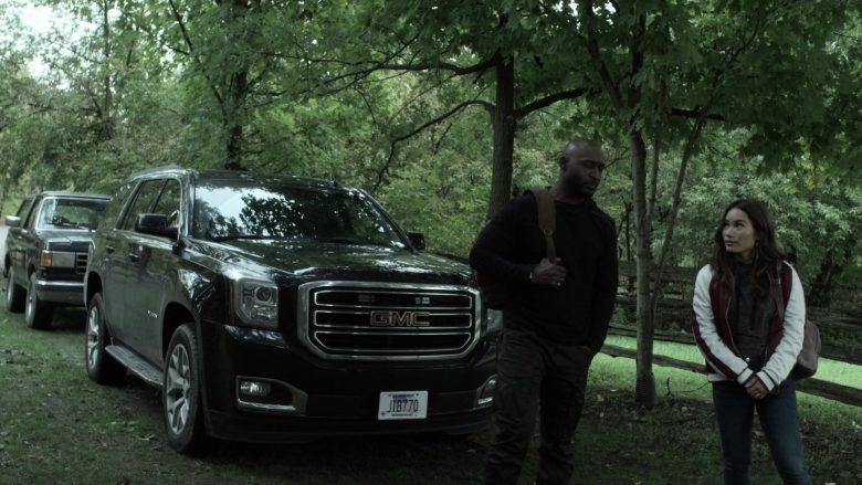 GMC Yukon Black Car in V Wars Season 1 Episode 9 (4)