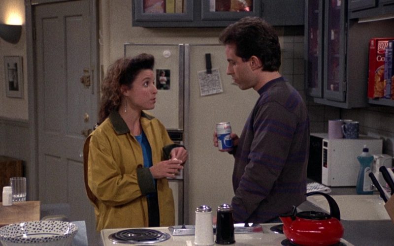 Iris Cola Enjoyed by Jerry Seinfeld in Seinfeld Season 2 Episode 12 The Busboy (5)