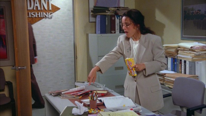 Jujyfruits Candies Enjoyed by Julia Louis-Dreyfus as Elaine Benes in Seinfeld Season 5 Episode 22 (11)