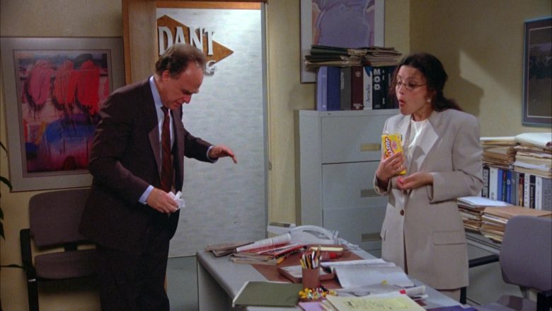 Jujyfruits Candies Enjoyed by Julia Louis-Dreyfus as Elaine Benes in Seinfeld Season 5 Episode 22 (8)