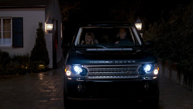 Land-Rover Range Rover Series III SUV in Four Christmases (6)