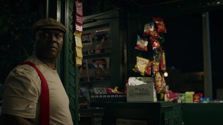 Lay’s Chips in Watchmen Season 1 Episode 9 See How They Fly
