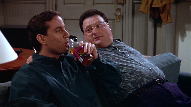 Lipton Iced Tea Enjoyed by Jerry Seinfeld in Seinfeld Season 5 Episode 8 The Barber (2)