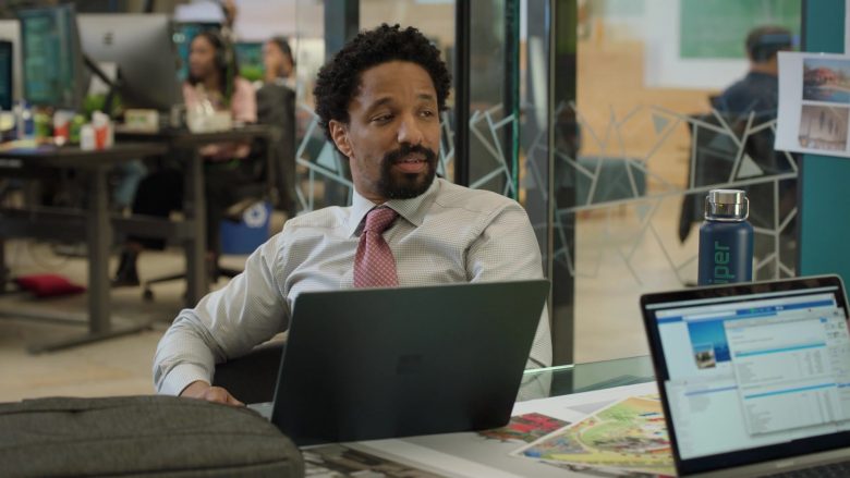 Microsoft Surface Laptop in Silicon Valley Season 6 Episode 6 RussFest (1)