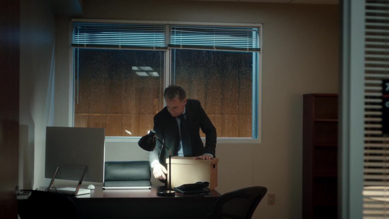Microsoft Surface Studio Computer Used by Bruce Greenwood as Randolph Bell in The Resident Season 3 Episode 9