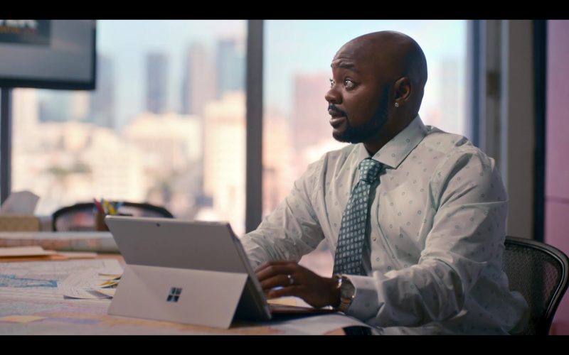 Microsoft Surface Tablet in The L Word Generation Q Season 1 Episode 3 Lost Love (2)