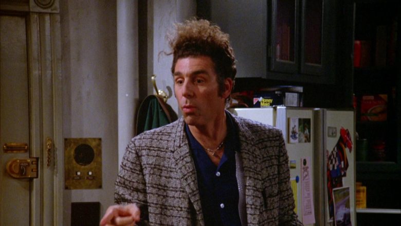 Nabisco Honey Maid Crackers in Seinfeld Season 5 Episode 18-19 The Raincoats (2)