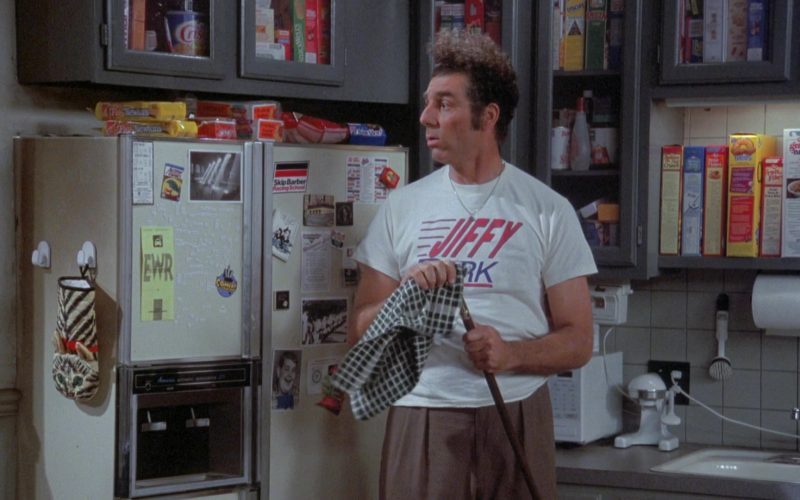Nabisco Newtons Cookie in Seinfeld Season 7 Episode 19 The Wig Master