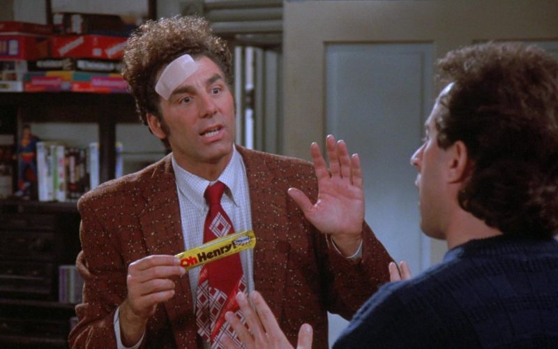 Nestlé Oh Henry! Candy Bar Enjoyed by Michael Richards as Cosmo Kramer in Seinfeld Season 7 Episode 12 "The Caddy" (1996)