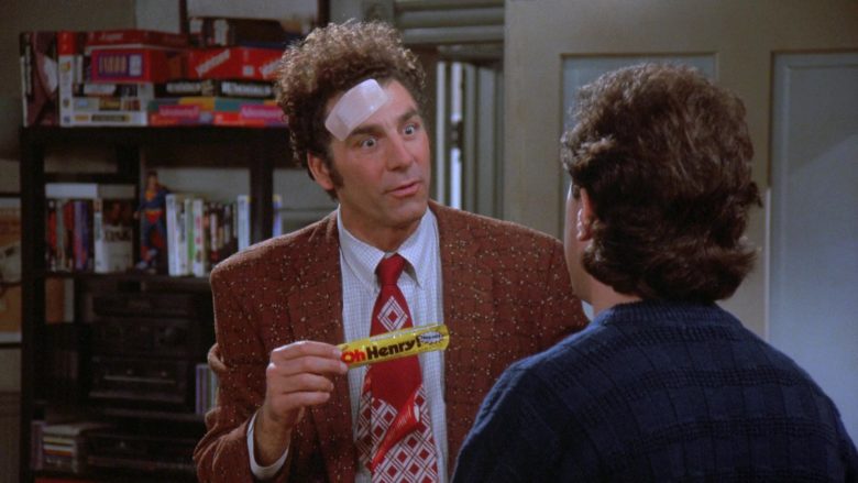 Nestlé Oh Henry! Candy Bar Enjoyed by Michael Richards as Cosmo Kramer in Seinfeld Season 7 Episode 12 (4)