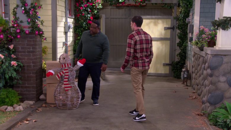Nike Black Sneakers Worn by Max Greenfield as Dave in The Neighborhood Season 2 Episode 11 Welcome to the Scooter (1)