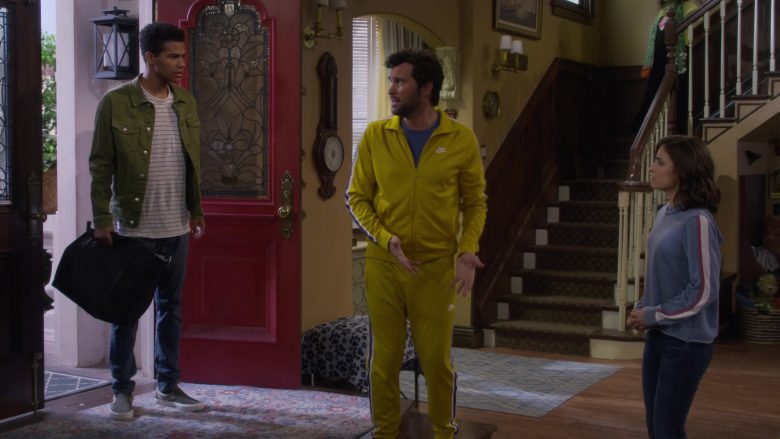 Nike Jacket and Sweatpant Tracksuit Worn by Juan Pablo Di Pace as Fernando in Fuller House Season 5 Episode 2 (3)