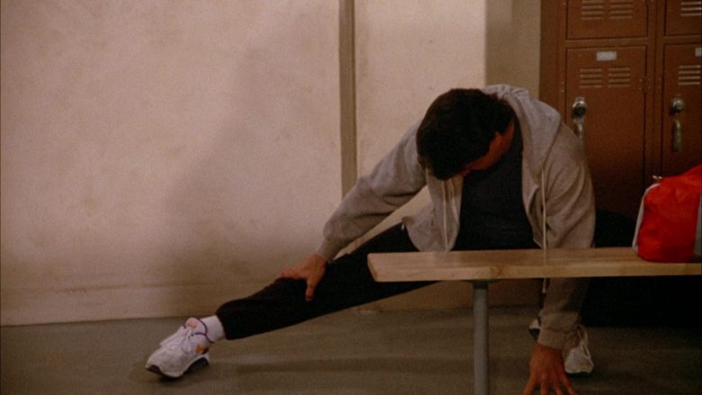 Nike Sneakers in Seinfeld Season 3 Episode 17 The Boyfriend (1)