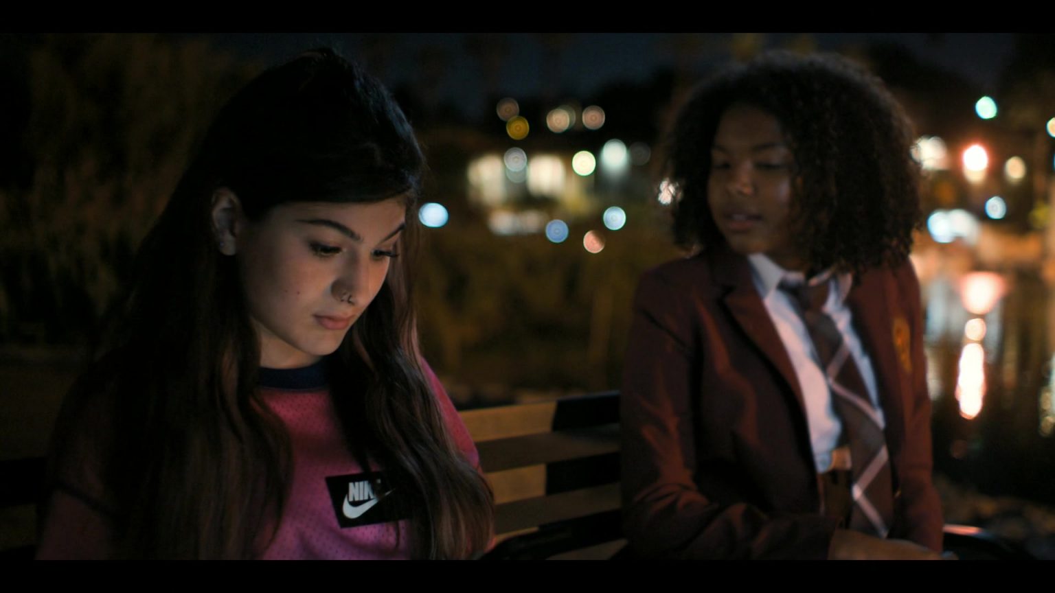The L Word Saison 1 Episode 1 Nike Pink Top Worn By Sophie Giannamore As Jordi In The L Word