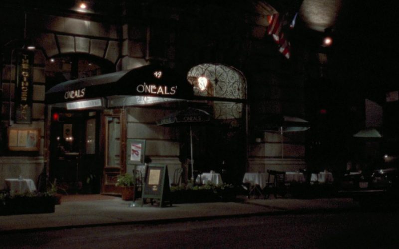O' Neals' Restaurant in Seinfeld Season 7 Episode 20 The Calzone (1)