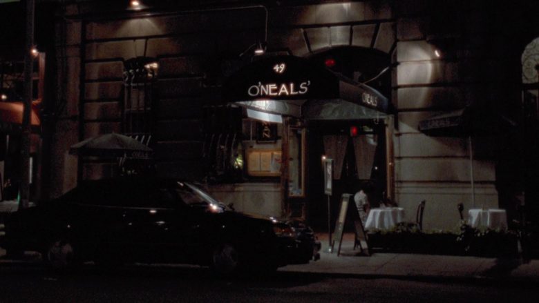 O' Neals' Restaurant in Seinfeld Season 7 Episode 20 The Calzone (2)