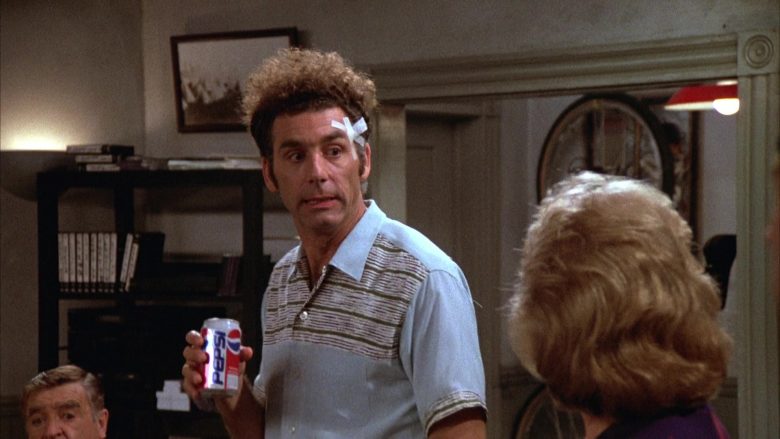 Pepsi Cola Enjoyed by Michael Richards as Cosmo Kramer in Seinfeld Season 4 Episode 5 (8)