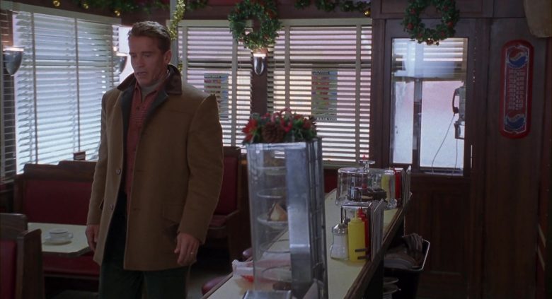 Pepsi Thermometer in Jingle All the Way