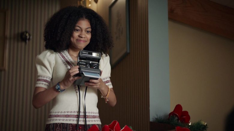 Polaroid Camera Held by Arica Himmel as Rainbow ‘Bow' Johnson in Mixed-ish Season 1 Episode 10 (5)