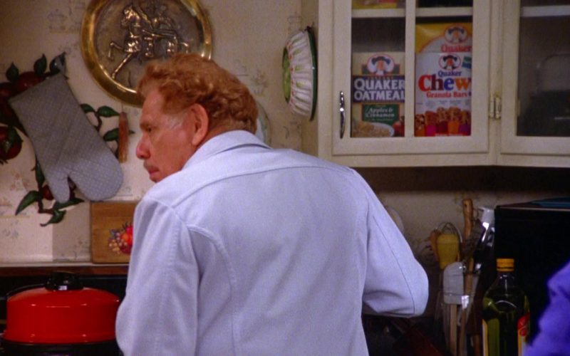 Quaker Oatmeal and Chewy Granola Bars in Seinfeld Season 5 Episode 18-19 (1)