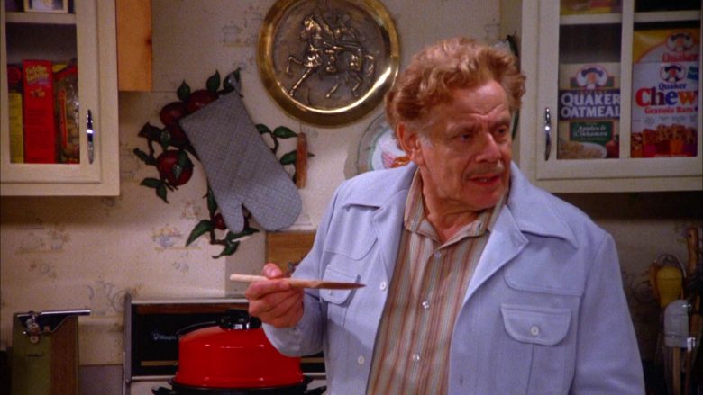 Quaker Oatmeal and Chewy Granola Bars in Seinfeld Season 5 Episode 18-19 (2)