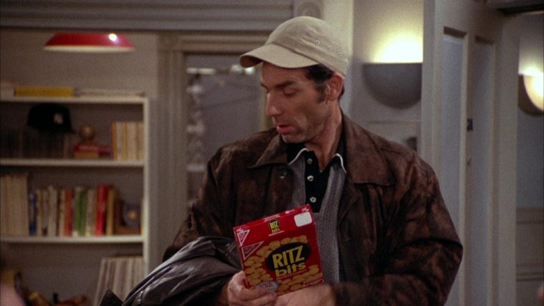 Ritz Bits Held by Michael Richards as Cosmo Kramer in Seinfeld Season 2 Episode 3 (5)