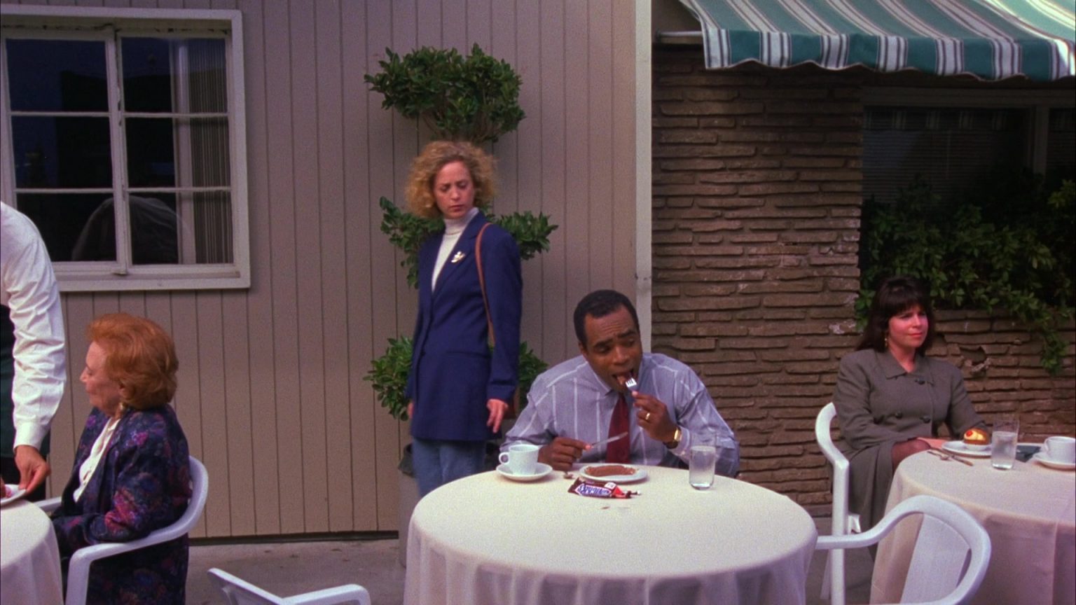 Snickers Bars In Seinfeld Season 6 Episode 3 "The Pledge Drive" (1994)