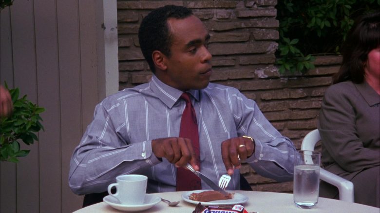 Snickers Bars in Seinfeld Season 6 Episode 3 The Pledge Drive (4)