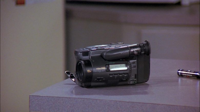 Sony Handycam Video Camera in Seinfeld Season 8 Episode 4 The Little Kicks (5)