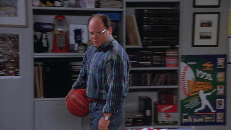 Spalding x NBA Basketball Held by Jason Alexander as George Costanza in Seinfeld Season 7 Episode 8 (3)