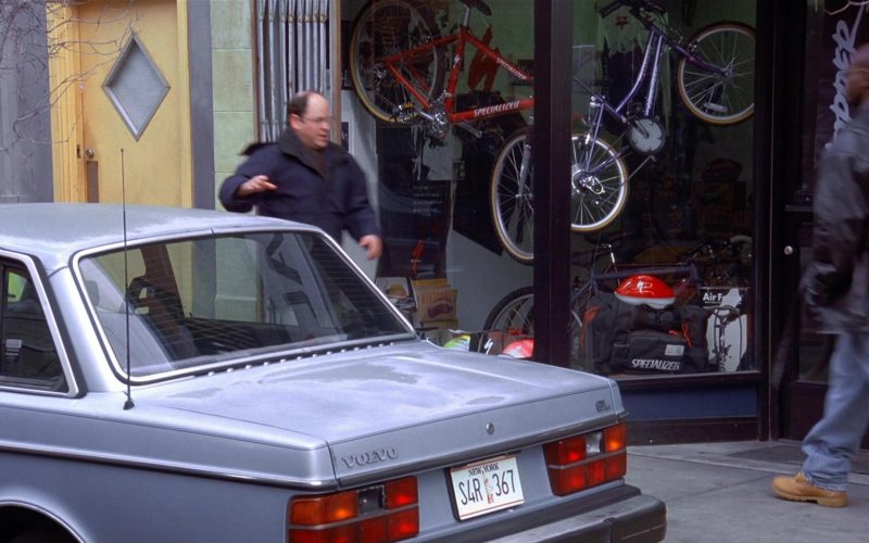 Specialized Bicycles in Seinfeld Season 8 Episode 16 "The Pothole" (1997)