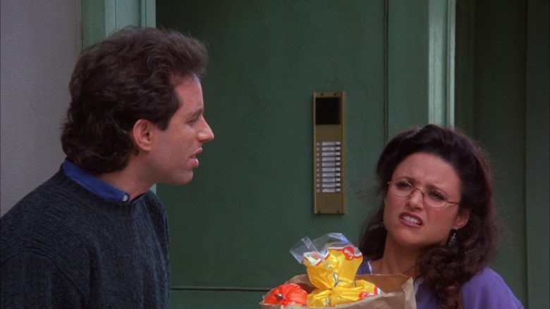 Sunbeam Bread Held by Julia Louis-Dreyfus as Elaine Benes in Seinfeld Season 6 Episode 4 The Chinese Woman (4)