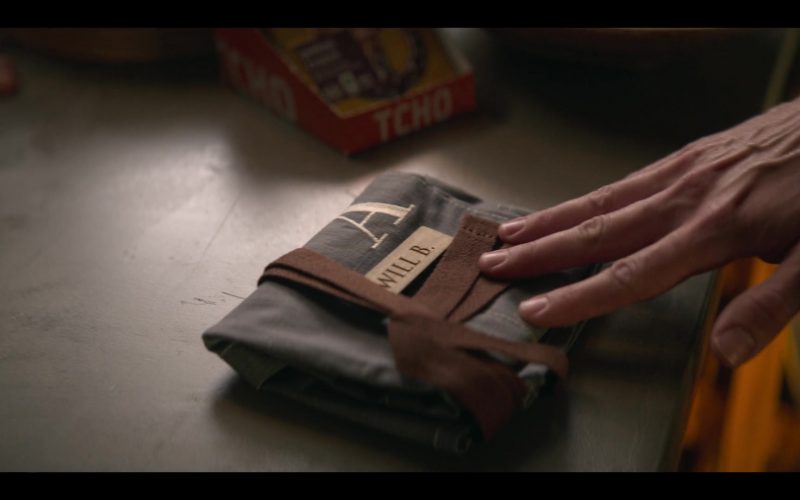 TCHO Chocolate in YOU Season 2 Episode 6 Farewell, My Bunny