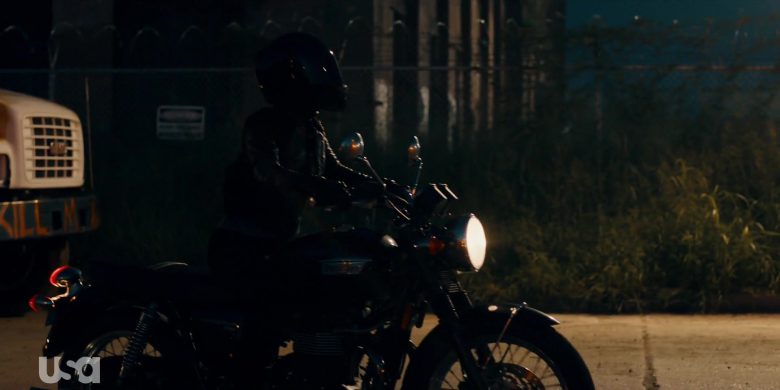 Triumph Motorcycle in The Purge Season 2 Episode 8 Before the Sirens (1)