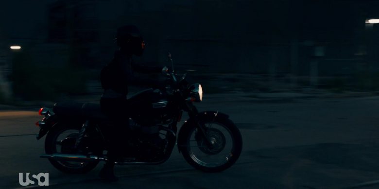 Triumph Motorcycle in The Purge Season 2 Episode 8 Before the Sirens (2)