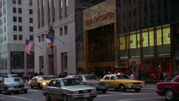 Trump Tower In Seinfeld Season 4 Episode 13 