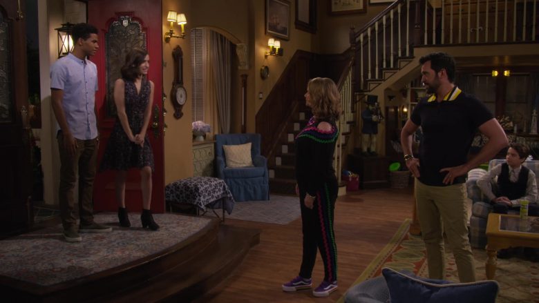 Vans Purple Shoes Worn by Candace Cameron-Bure as D.J. Tanner-Fuller in Fuller House Season 5 Episode 6 (3)