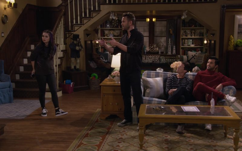 Vans Shoes in Fuller House Season 5 Episode 4 Moms' Night Out