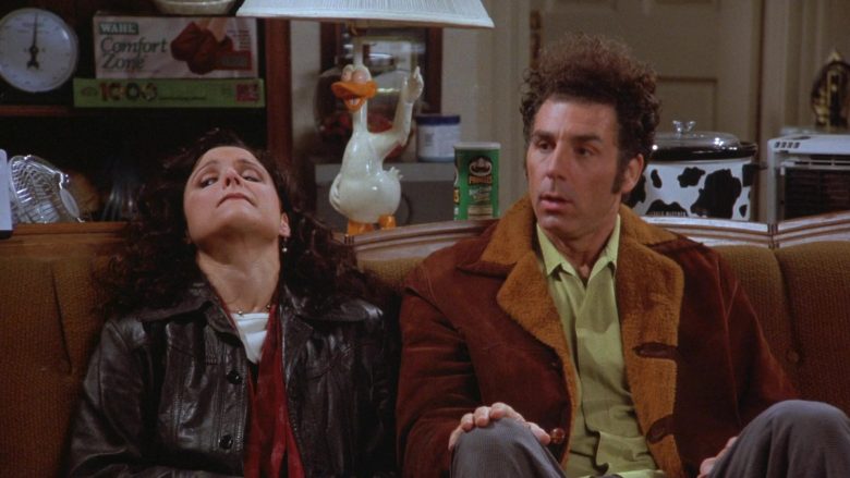 Wahl Comfort Zone Cordless Foot Massager and Pringles Chips in Seinfeld Season 7 Episode 13 The Seven (1)