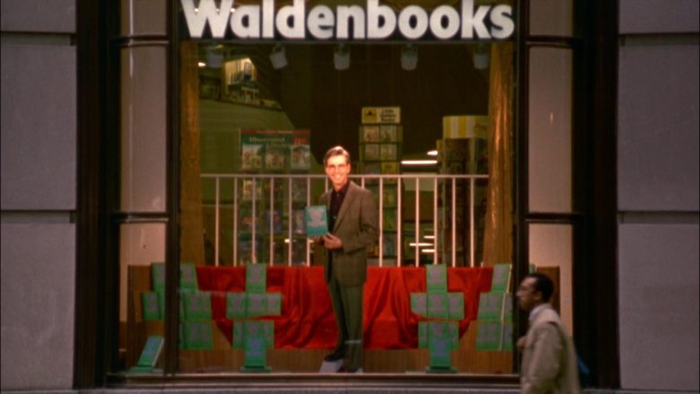 Waldenbooks Store in Seinfeld Season 6 Episode 13 The Scofflaw (4)