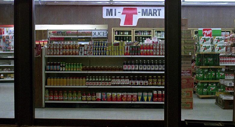 7UP Soda in Fast Times at Ridgemont High (1982)
