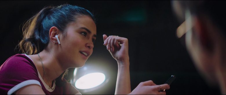 Apple AirPods Earphones Used by Courtney Eaton in Line of Duty (2)