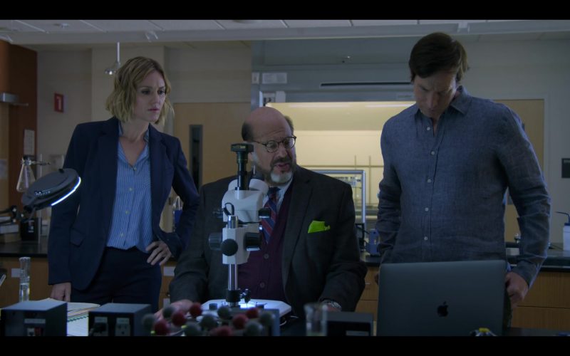 Apple MacBook Laptop Used by Erinn Hayes, Fred Melamed & Rob Huebel in Medical Police Season 1 Episode 3 Dumb Doggy (2)