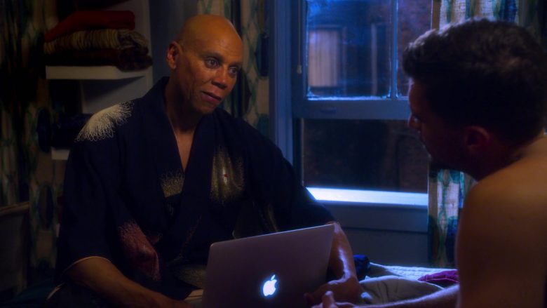 Apple MacBook Laptop Used by RuPaul as Ruby Red in AJ and the Queen Season 1 Episode 6 Little Rock (3)