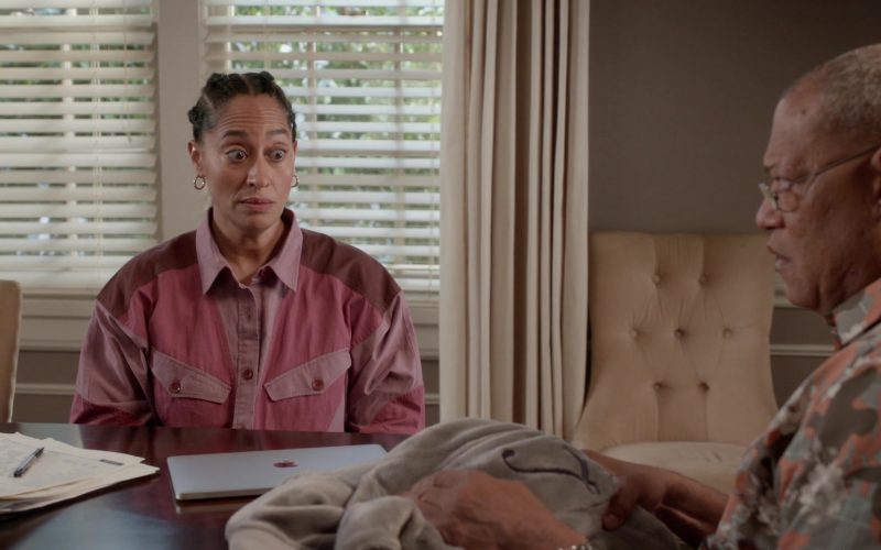 Apple MacBook Laptop Used by Tracee Ellis Ross as Dr. Rainbow ‘Bow' Johnson in Black-ish Season 6 Episode 12 Boss Daddy (1)
