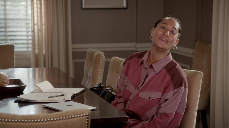 Apple MacBook Laptop Used by Tracee Ellis Ross as Dr. Rainbow ‘Bow' Johnson in Black-ish Season 6 Episode 12 Boss Daddy (2)