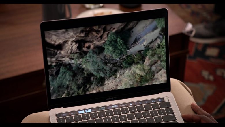 Apple Macbook Pro With Touch Bar Used by Baron Vaughn as Nwabudike ‘Bud' Bergstein in Grace and Frankie Season 6 (1)