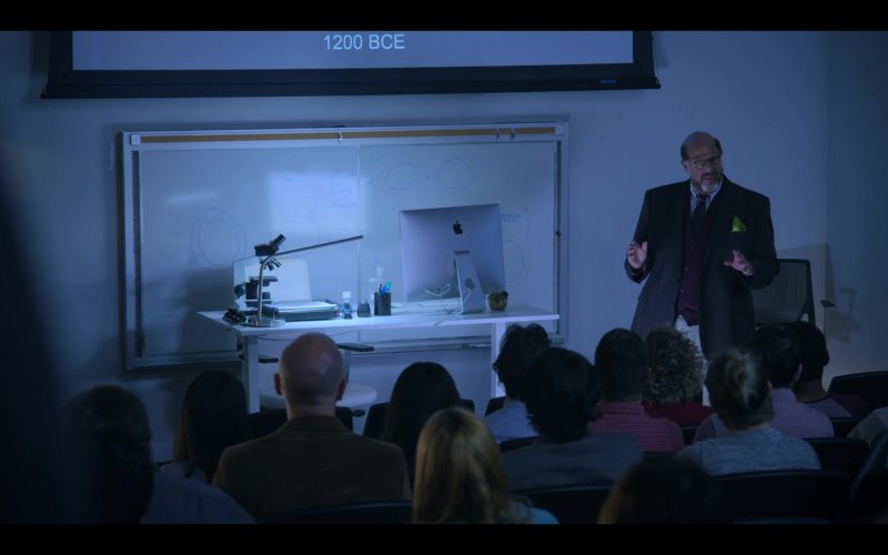 Apple iMac Computer Used by Fred Melamed as Professor Richard Waters in Medical Police Season 1 Episode 3 Dumb Doggy (1)